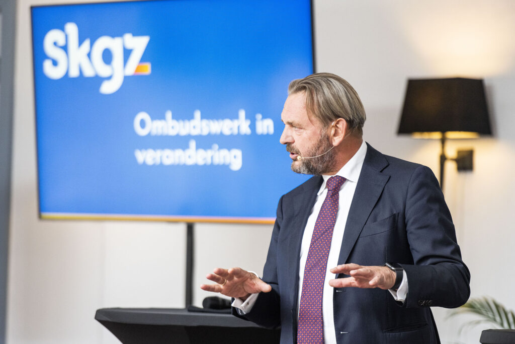 Nationale ombudsman, Reinier van Zutphen spreekt op het afscheid van Ombudsman Zorgverzekeringen, Reina van Marwijk Kooy